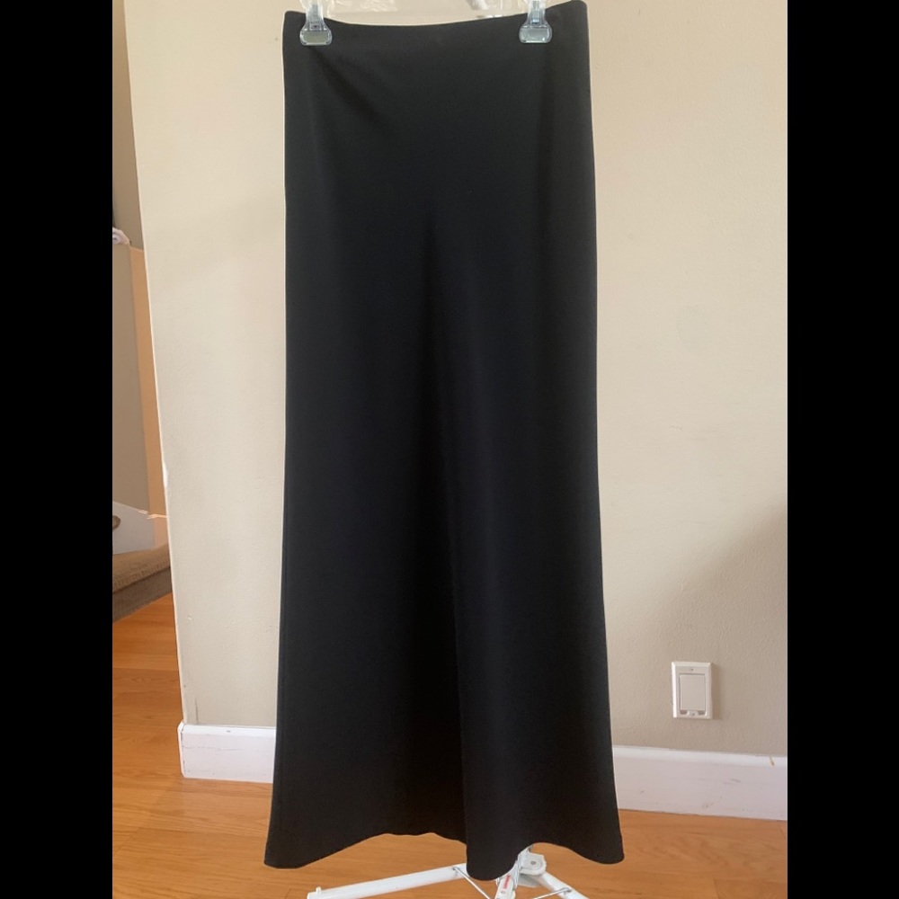 TAHARI Full length skirt
